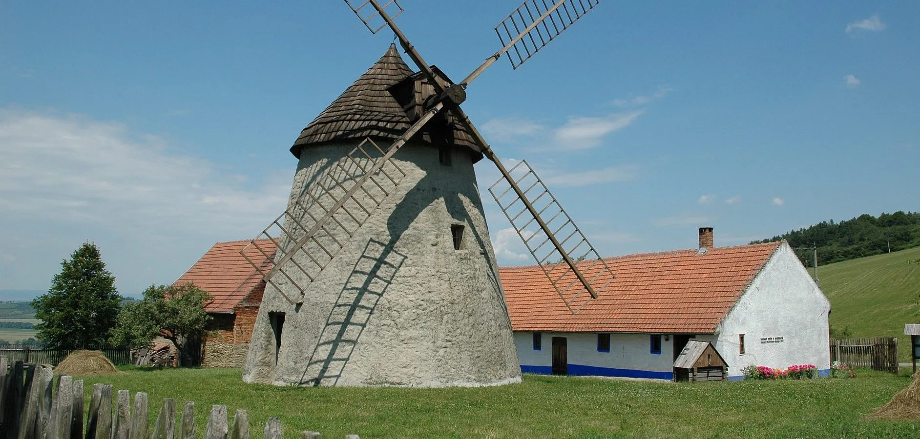 Větrný mlýn Kuželov